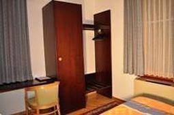 Hotel Schweizerhof 3*